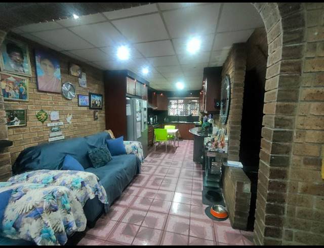 3 BEDROOM HOUSE FOR SALE IN MOORTON